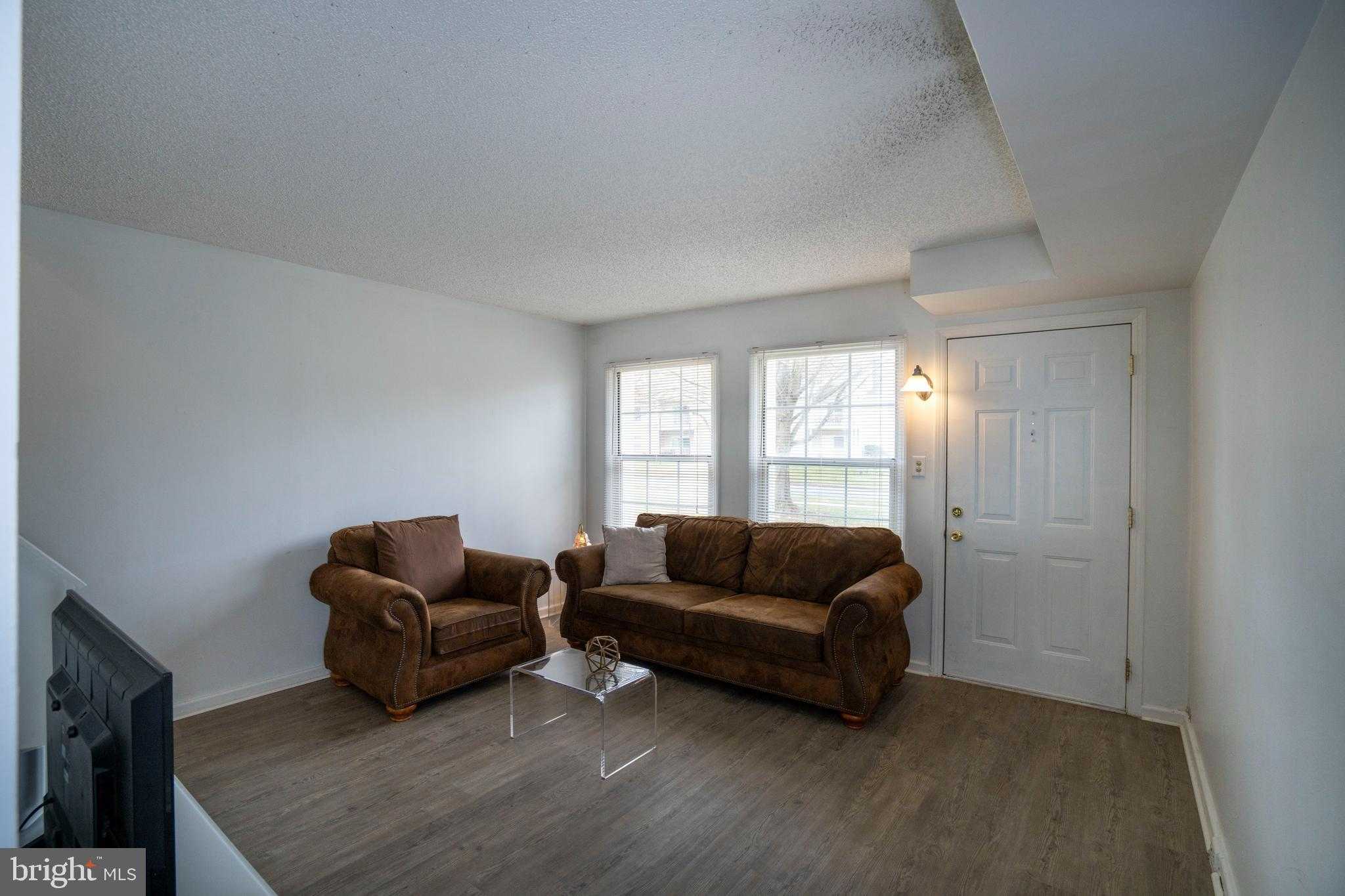 973 Stratford CT photo 8