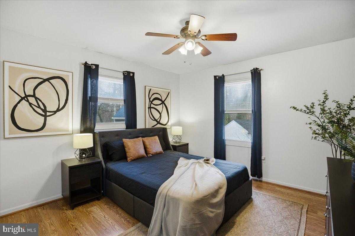 715 Willow Rd photo 22