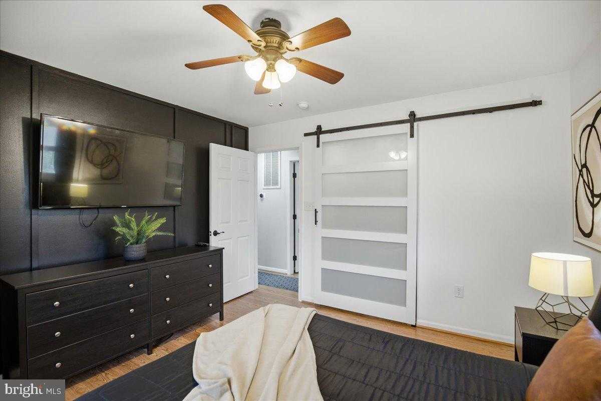 715 Willow Rd photo 25