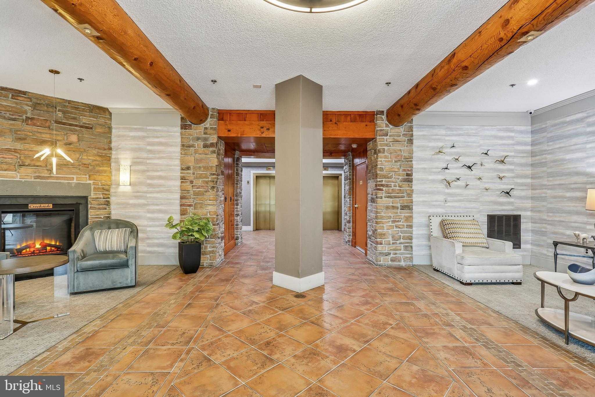 2901 S Leisure World Blvd Unit 225