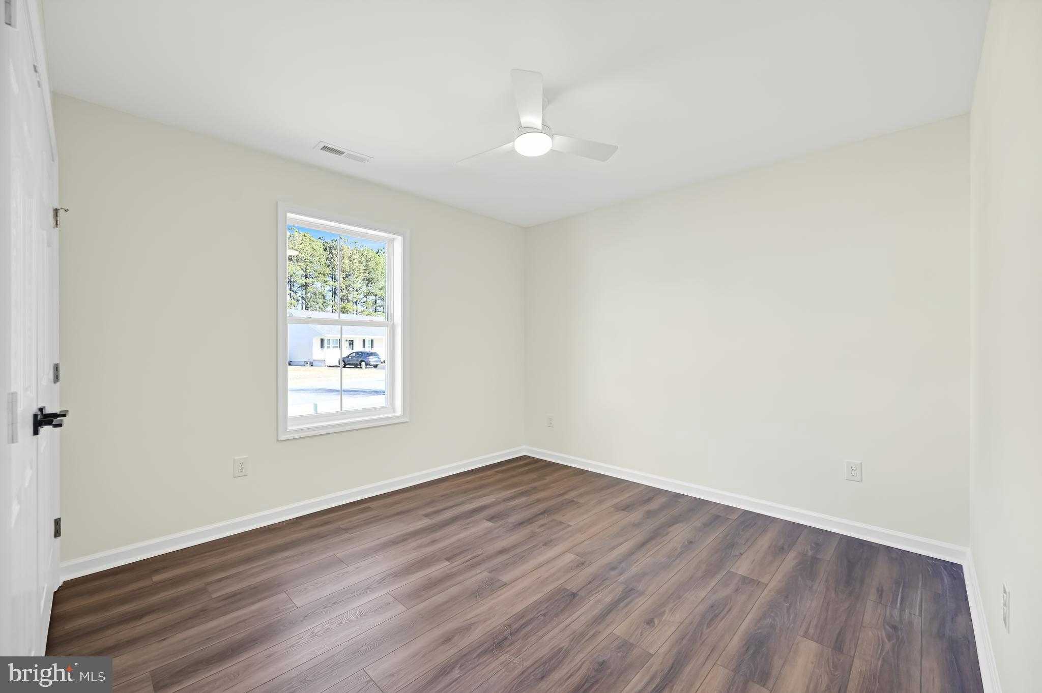 129 Holly Hill Ct photo 14