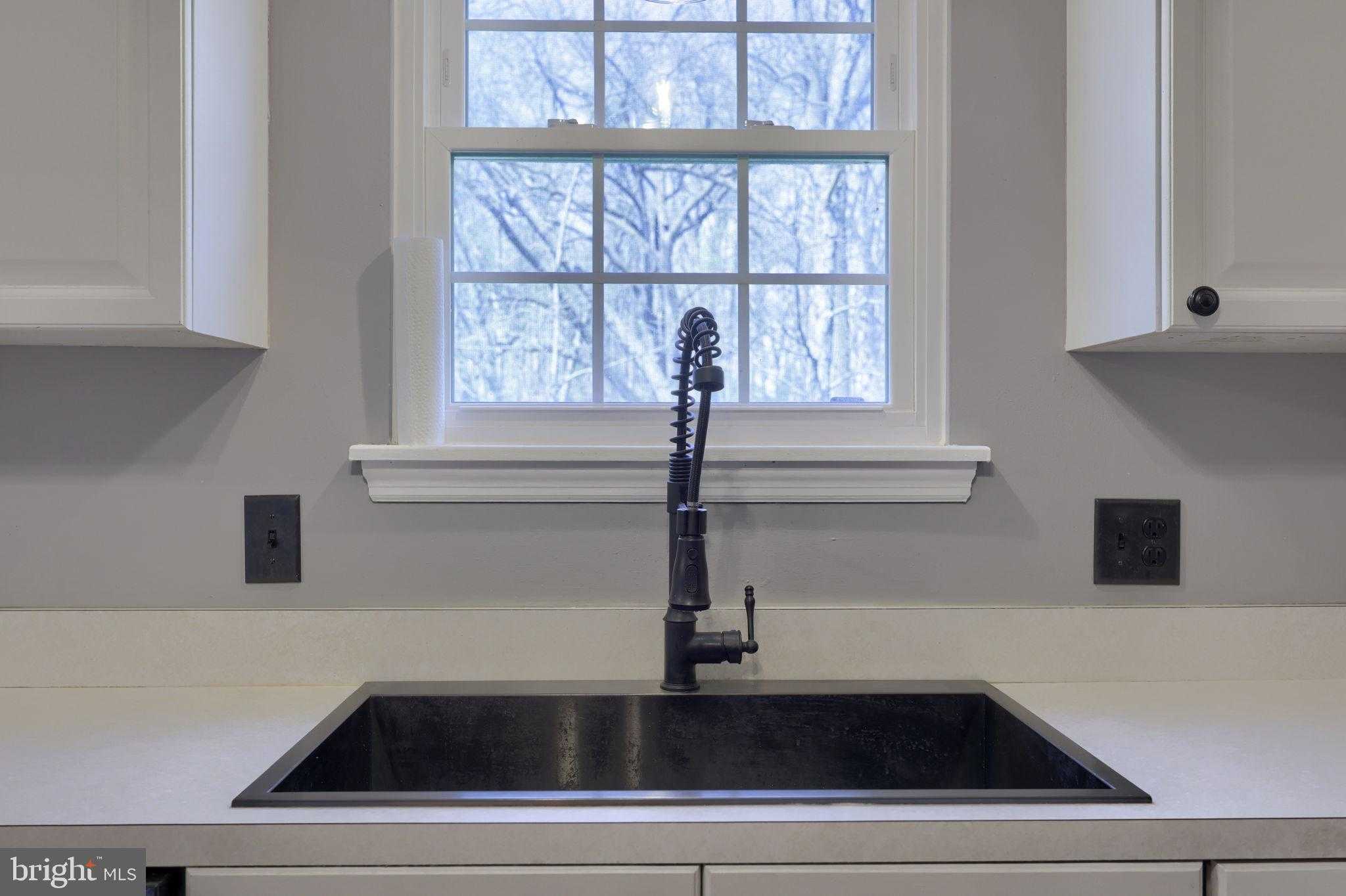 604 Rockwood Dr photo 16