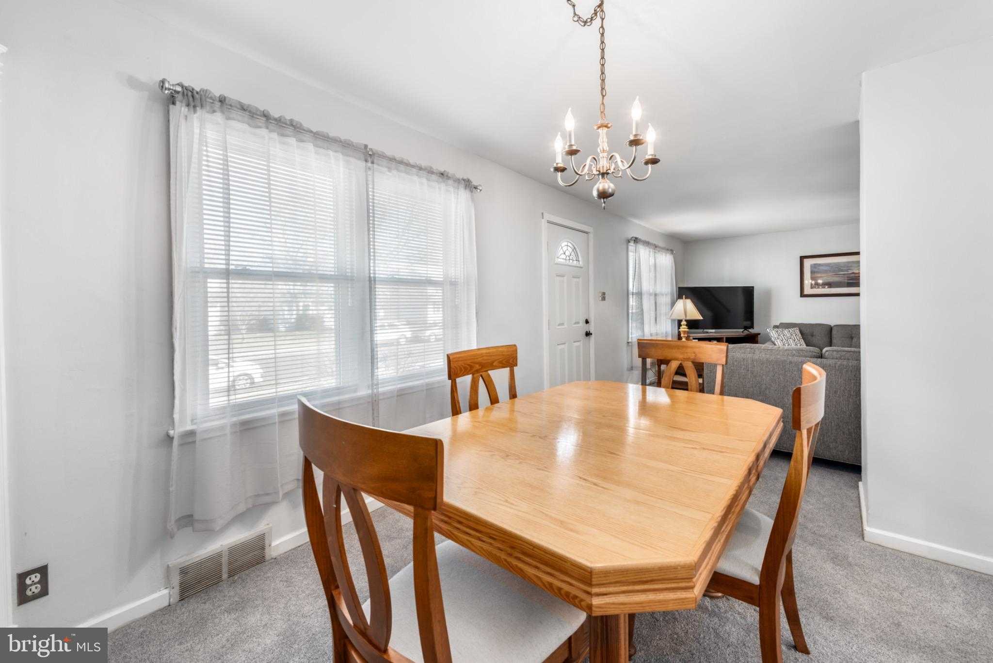 308 Forest Ave photo 18