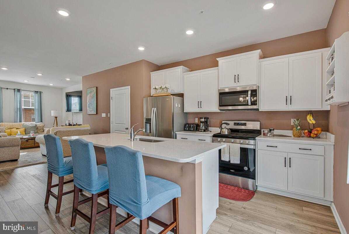 9608 Fagan Dr photo 7