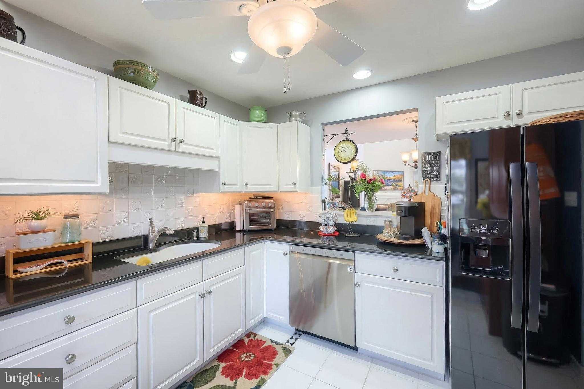 2552 Fairway Dr photo 16