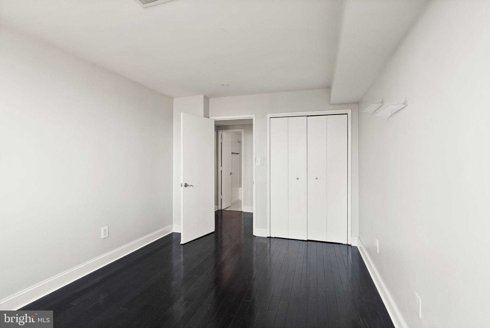 8 S Van Dorn St Apt 201 photo 24