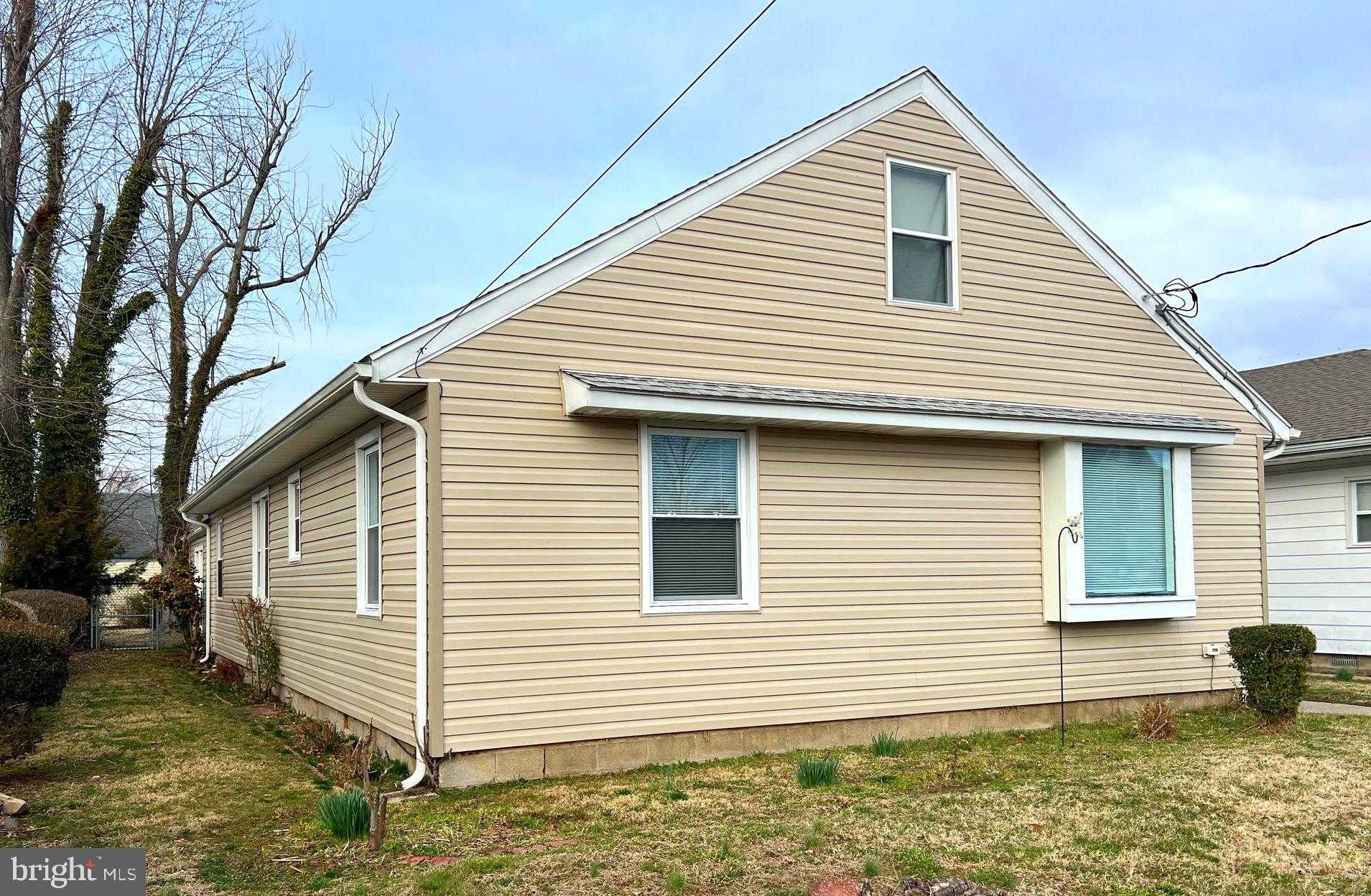 315 Shepherd Ave photo 17