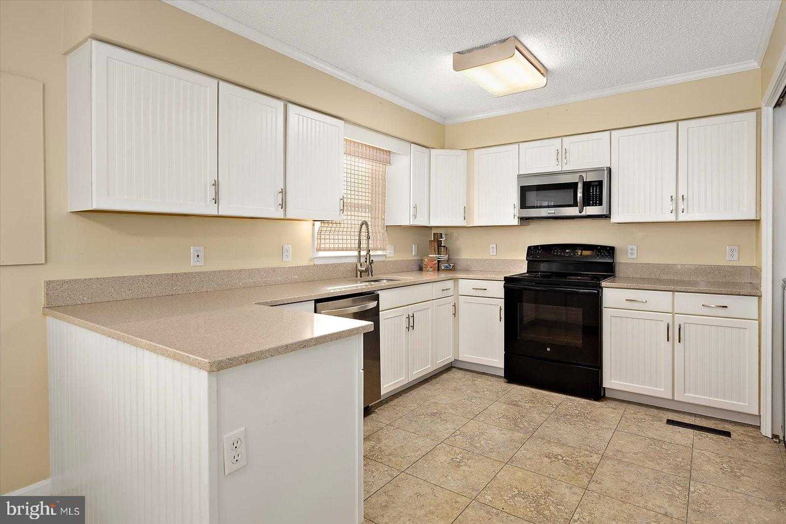 13410 Madison Ave photo 26