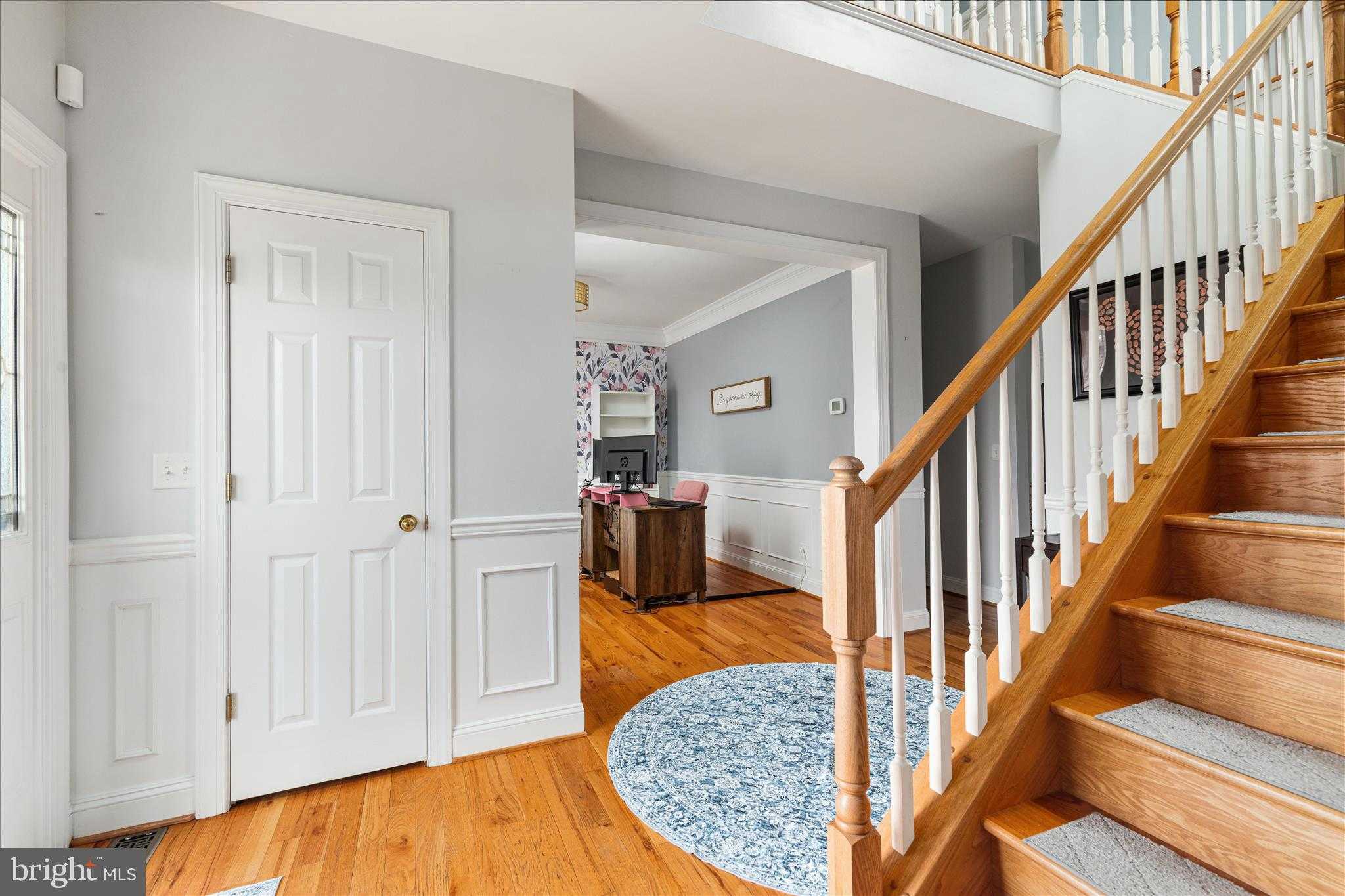 105 Barnston CT photo 3