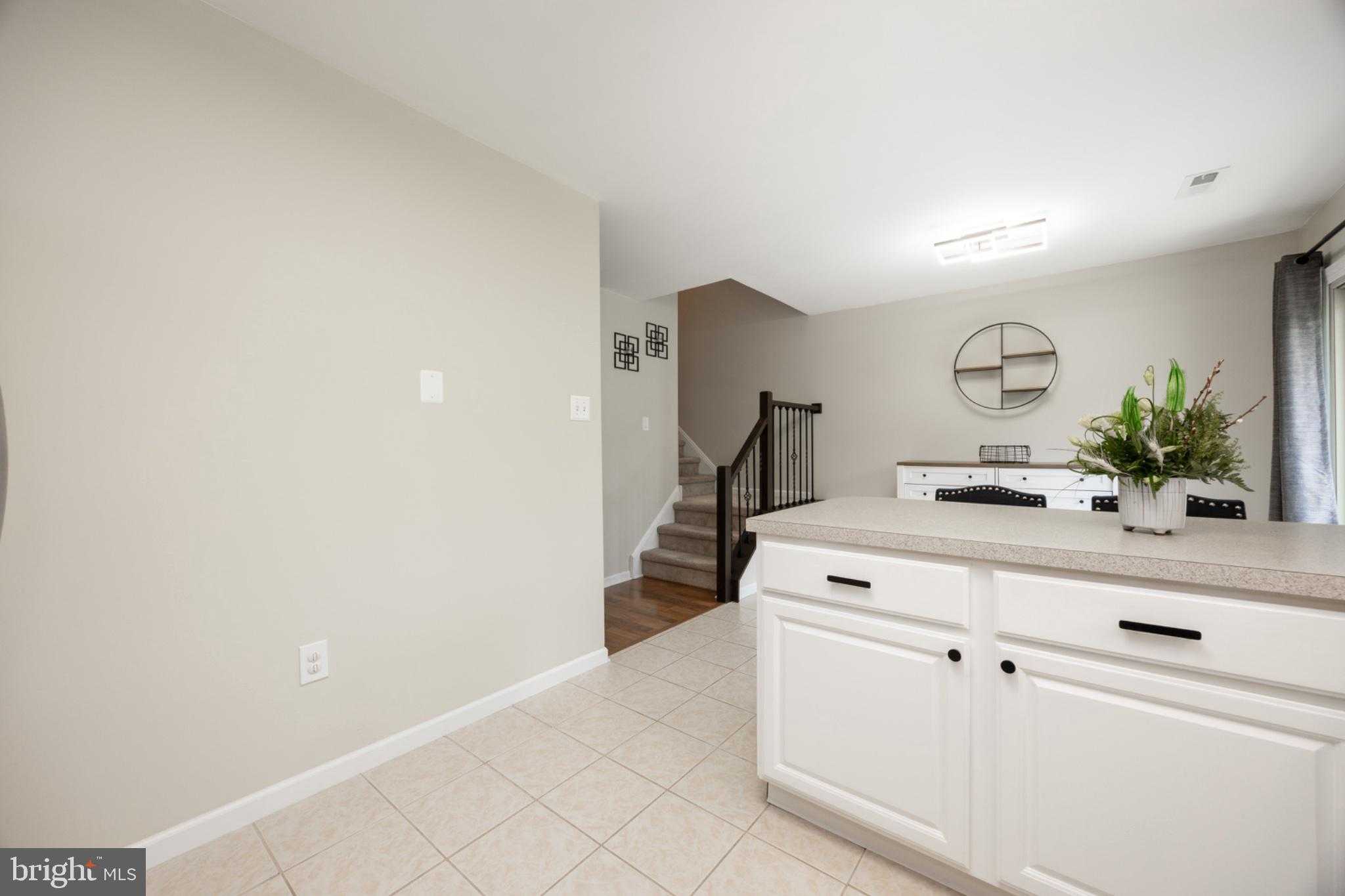 420 Oaktree CT photo 17