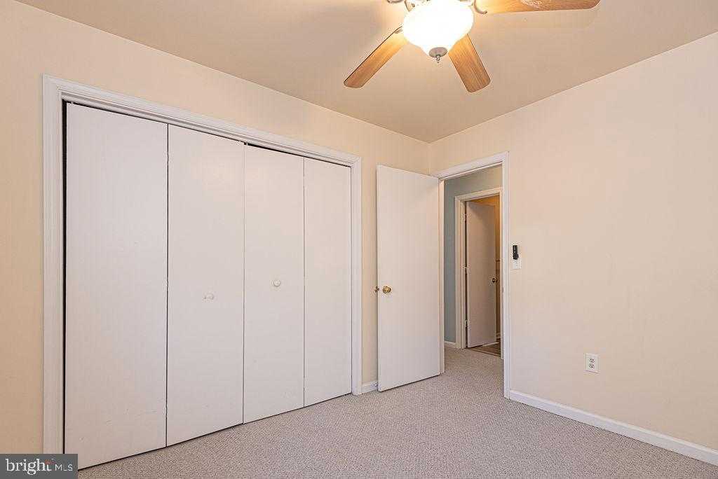 139 Camelot Cir photo 25