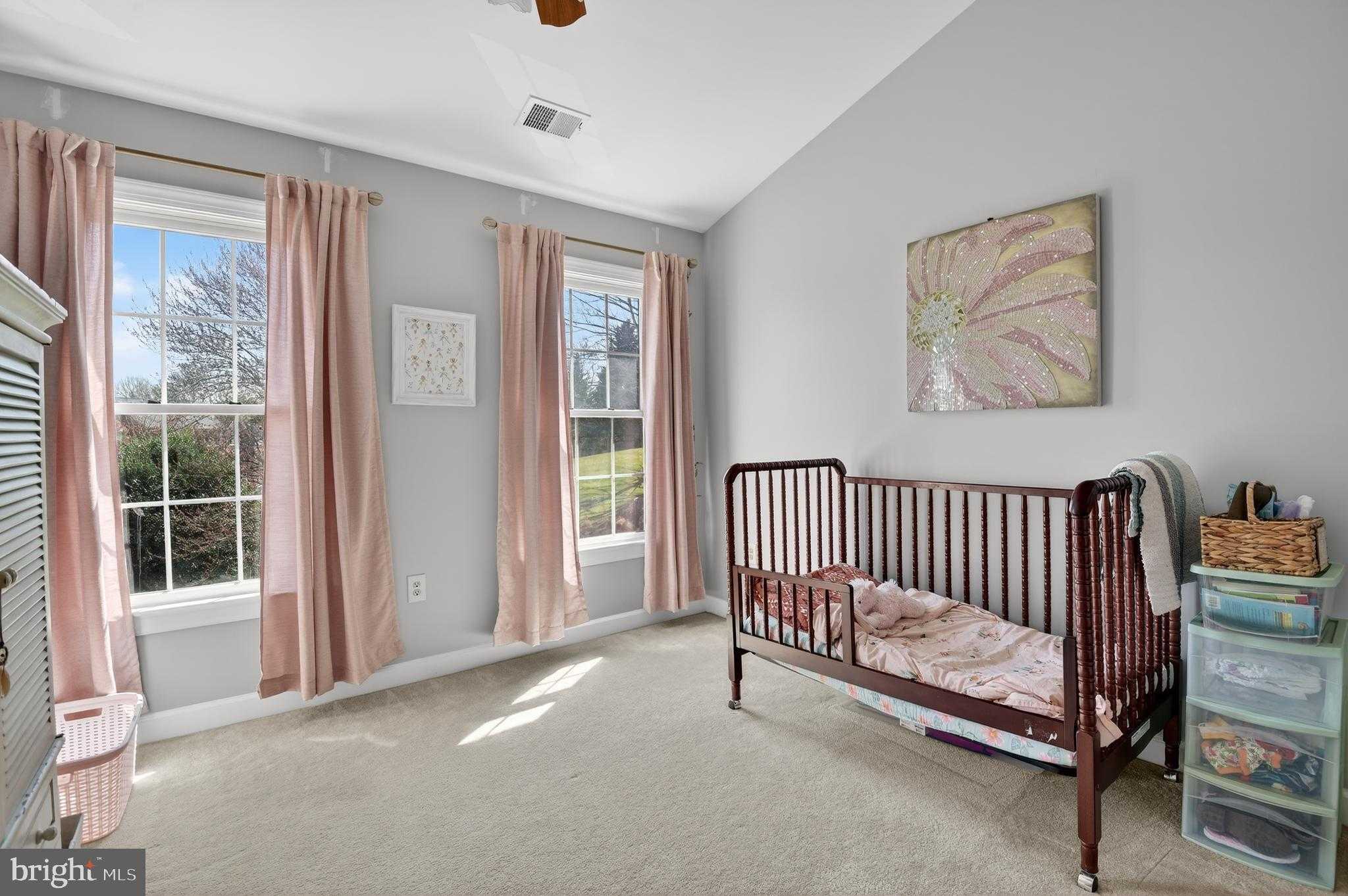 105 Crofton Hill Ln photo 27