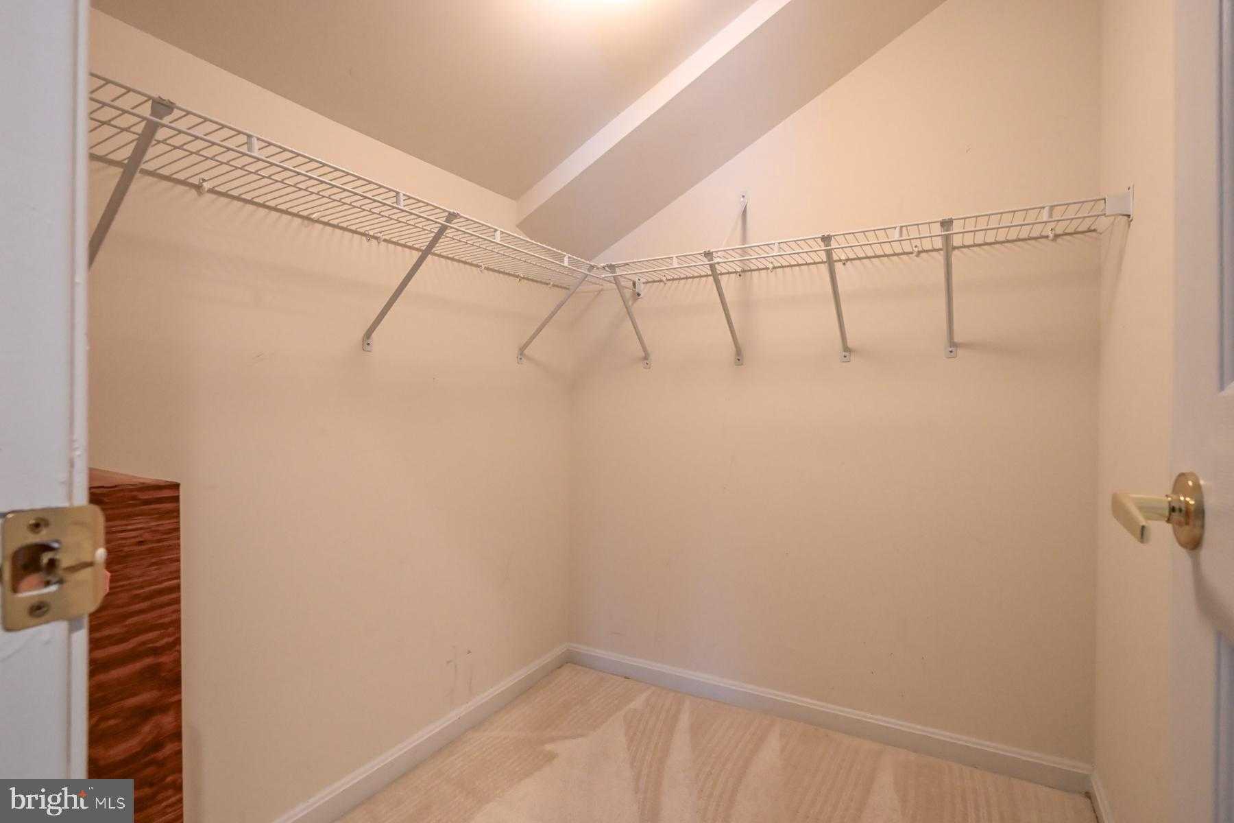 107 Regulator Dr N photo 35