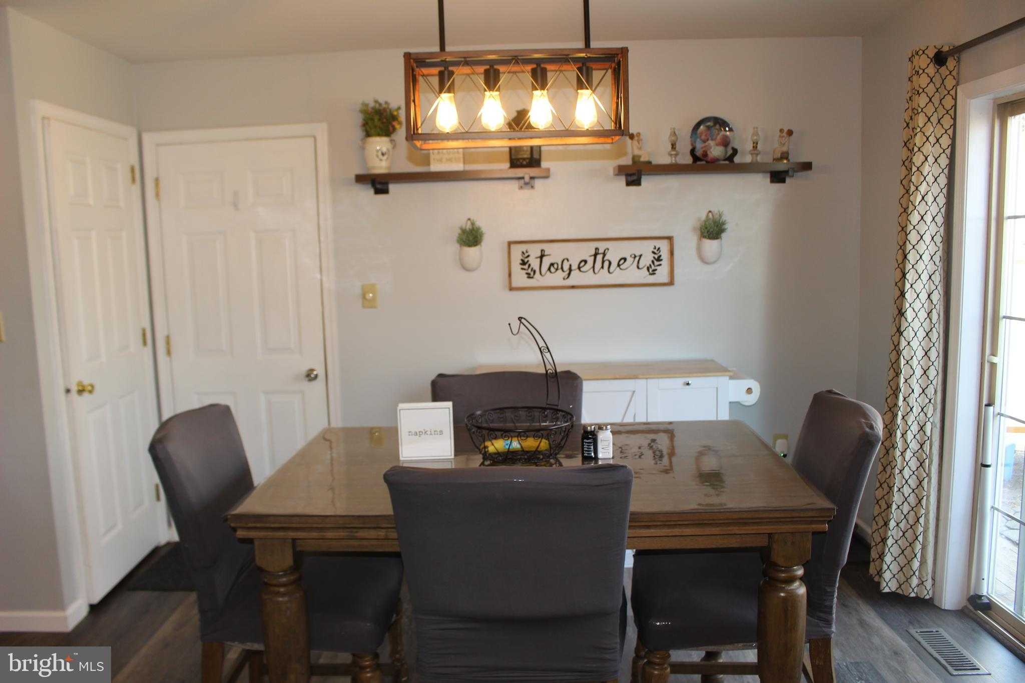 404 Tanger St photo 4