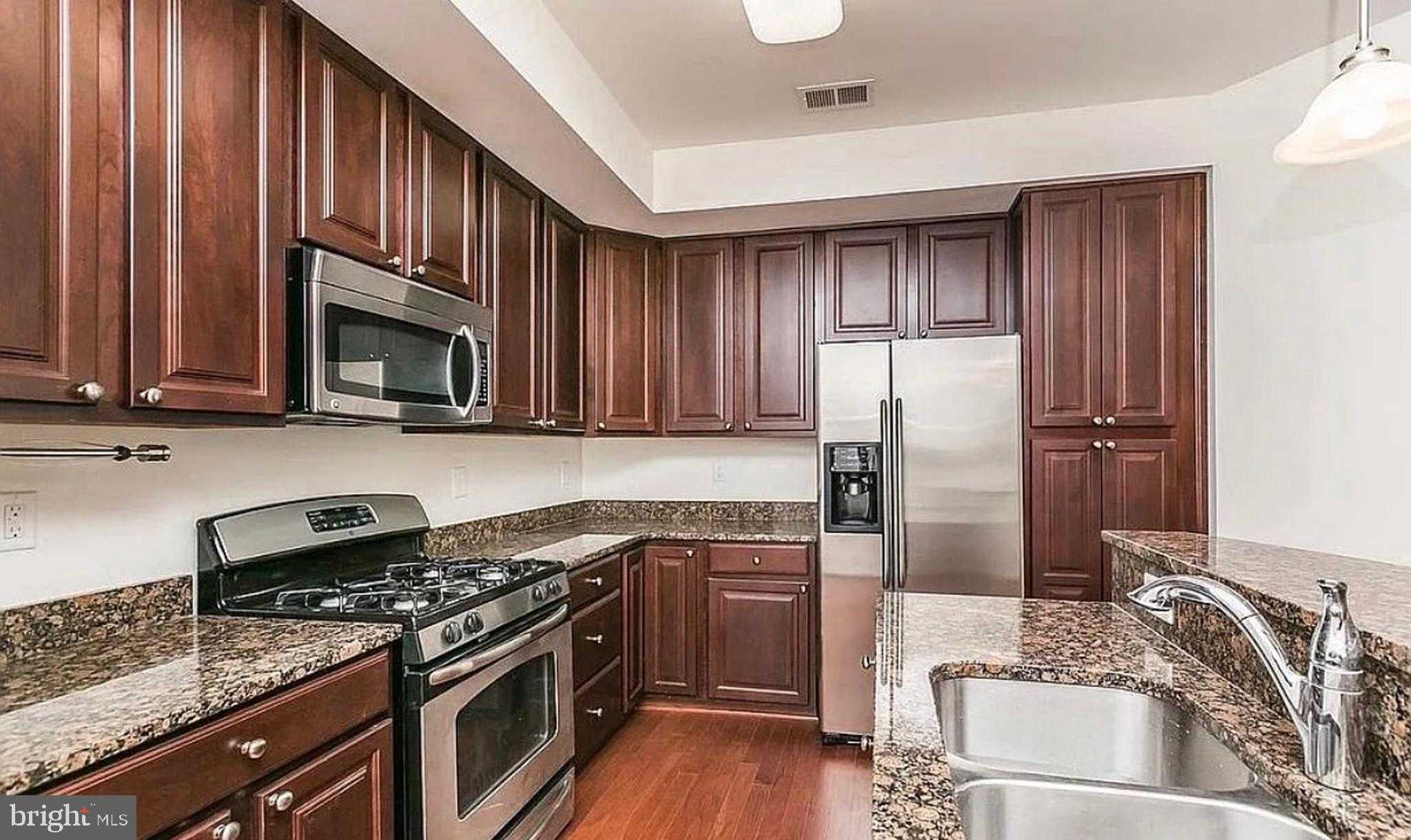 7516 Stoney Run Dr photo 5