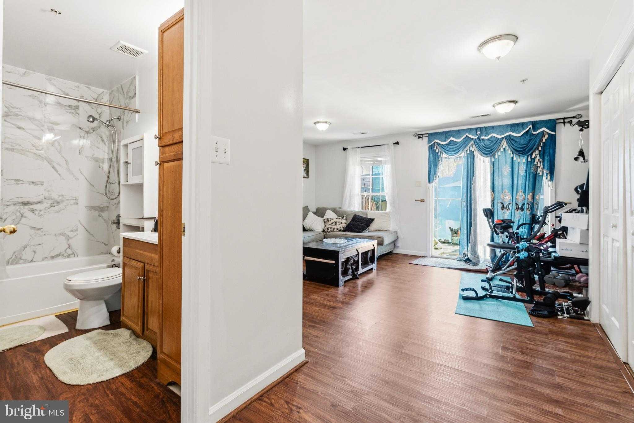 137 Harpers Way photo 5