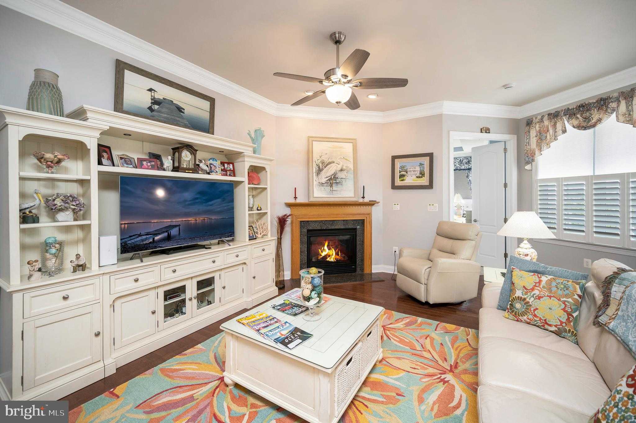 7910 Burbank Ave photo 14