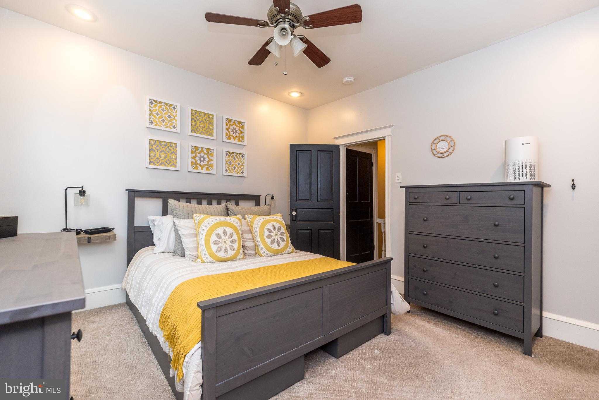 2538 S Bancroft St photo 18