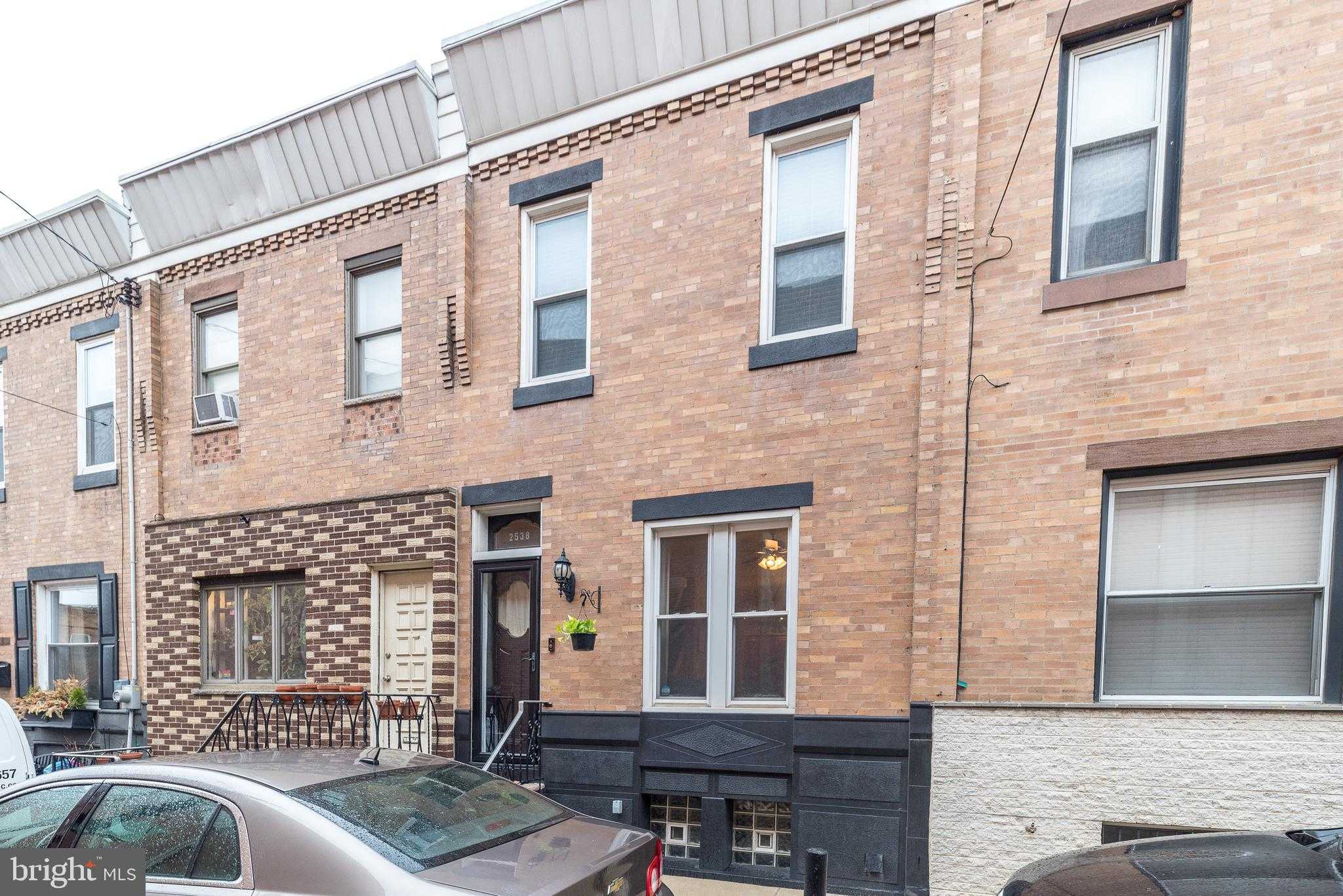 2538 S Bancroft St photo 35