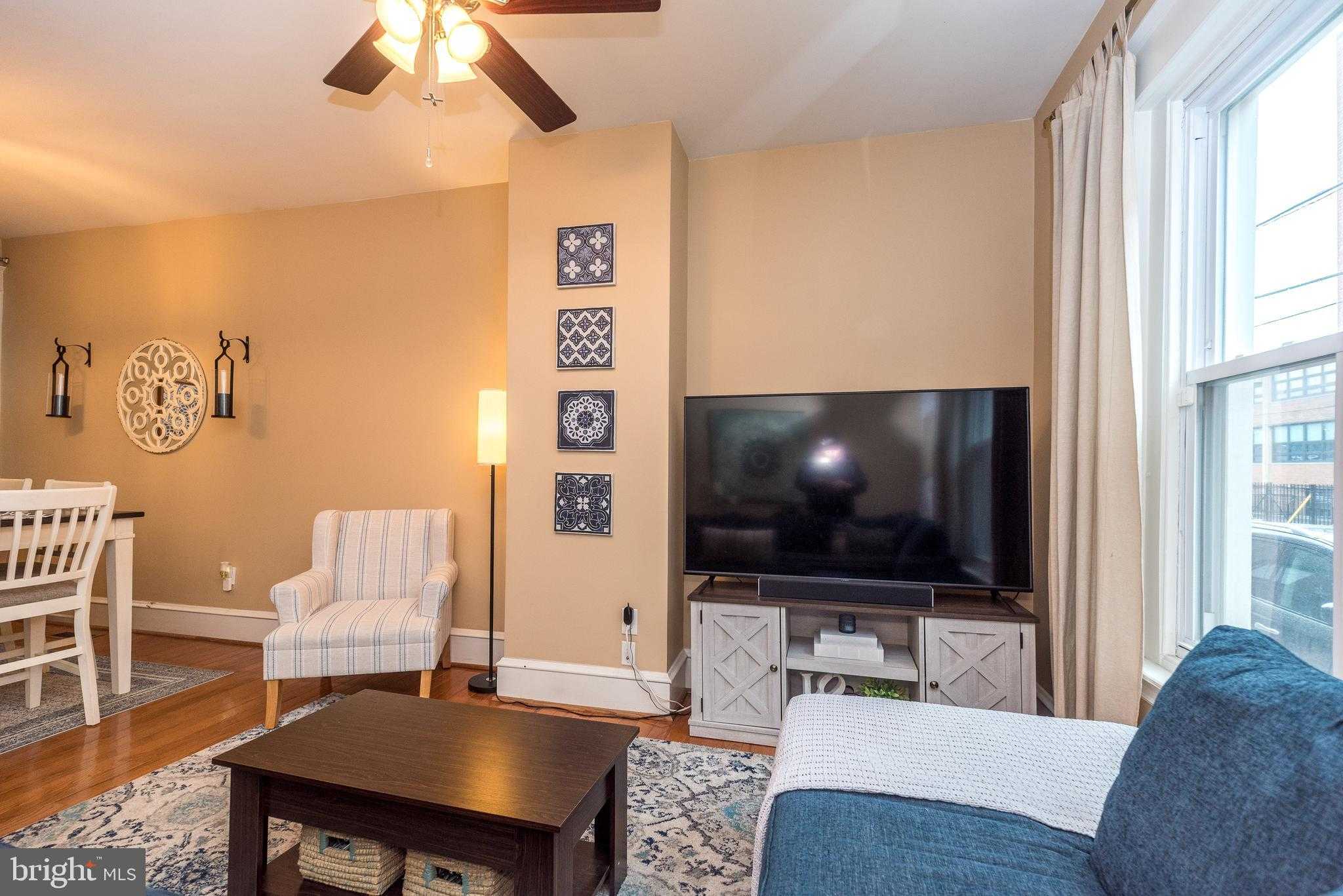 2538 S Bancroft St photo 7