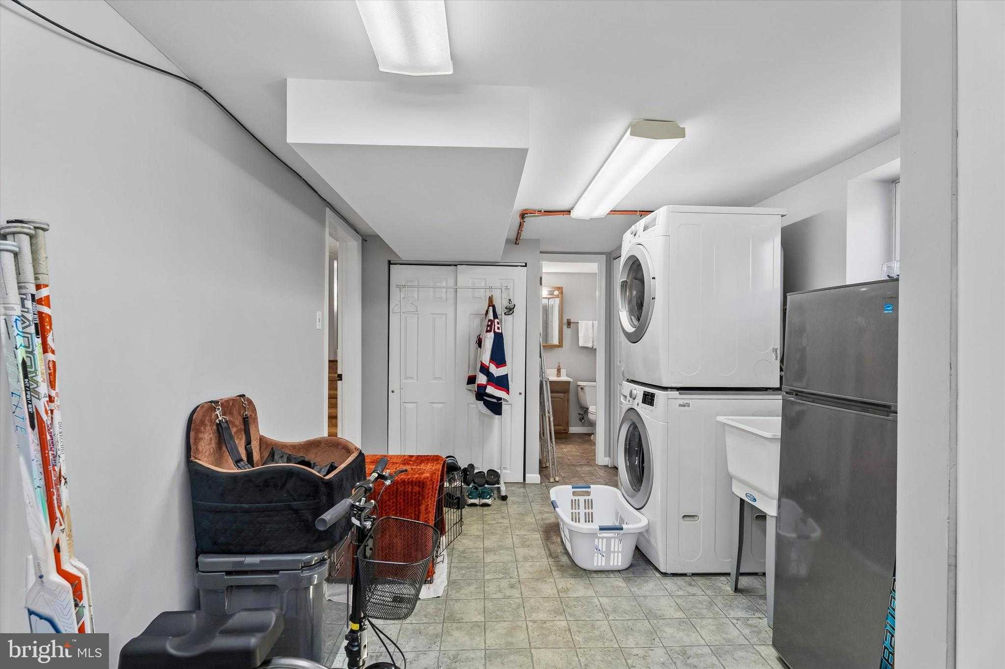 249 Gleaves Rd photo 19