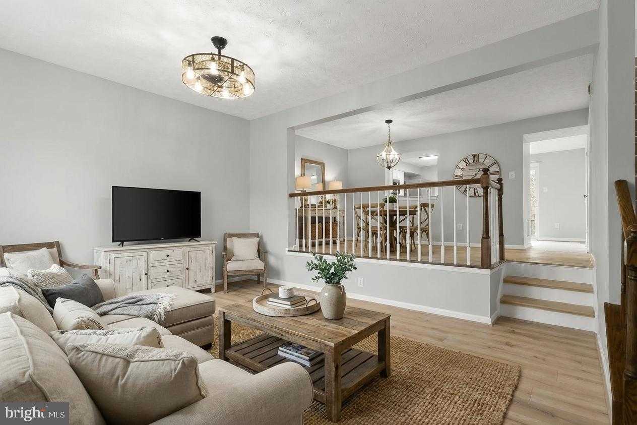 6424 Pound Apple CT photo 64