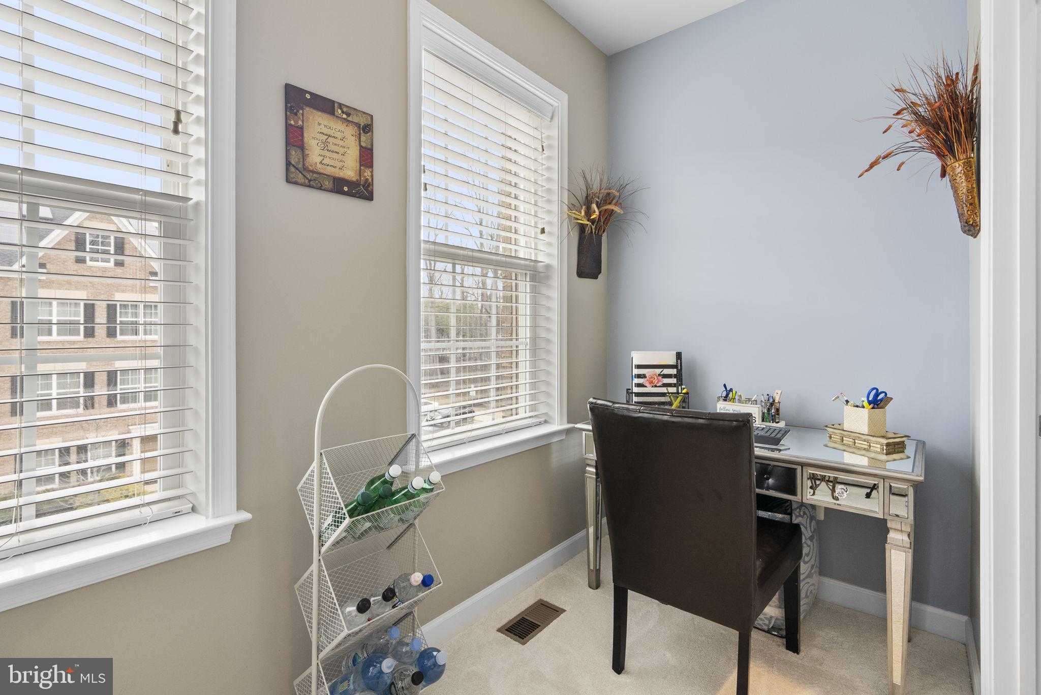 3043 Mia Ln photo 32