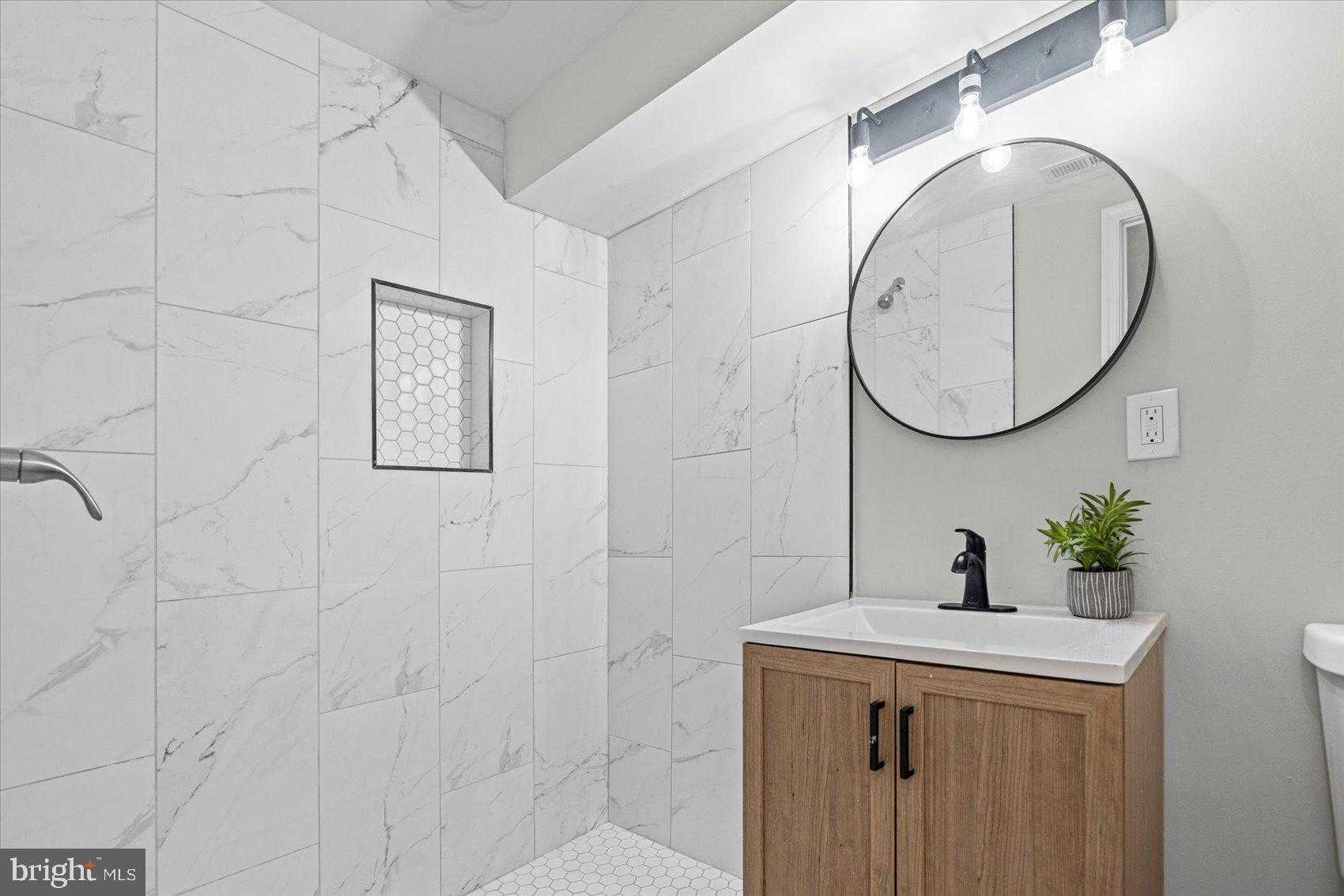 13 S Hilton St photo 18