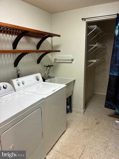 9 Mullingar CT Unit 201 photo 18