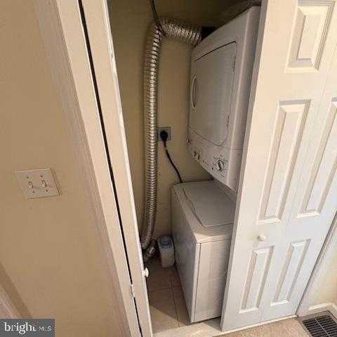 219 Connor St photo 19