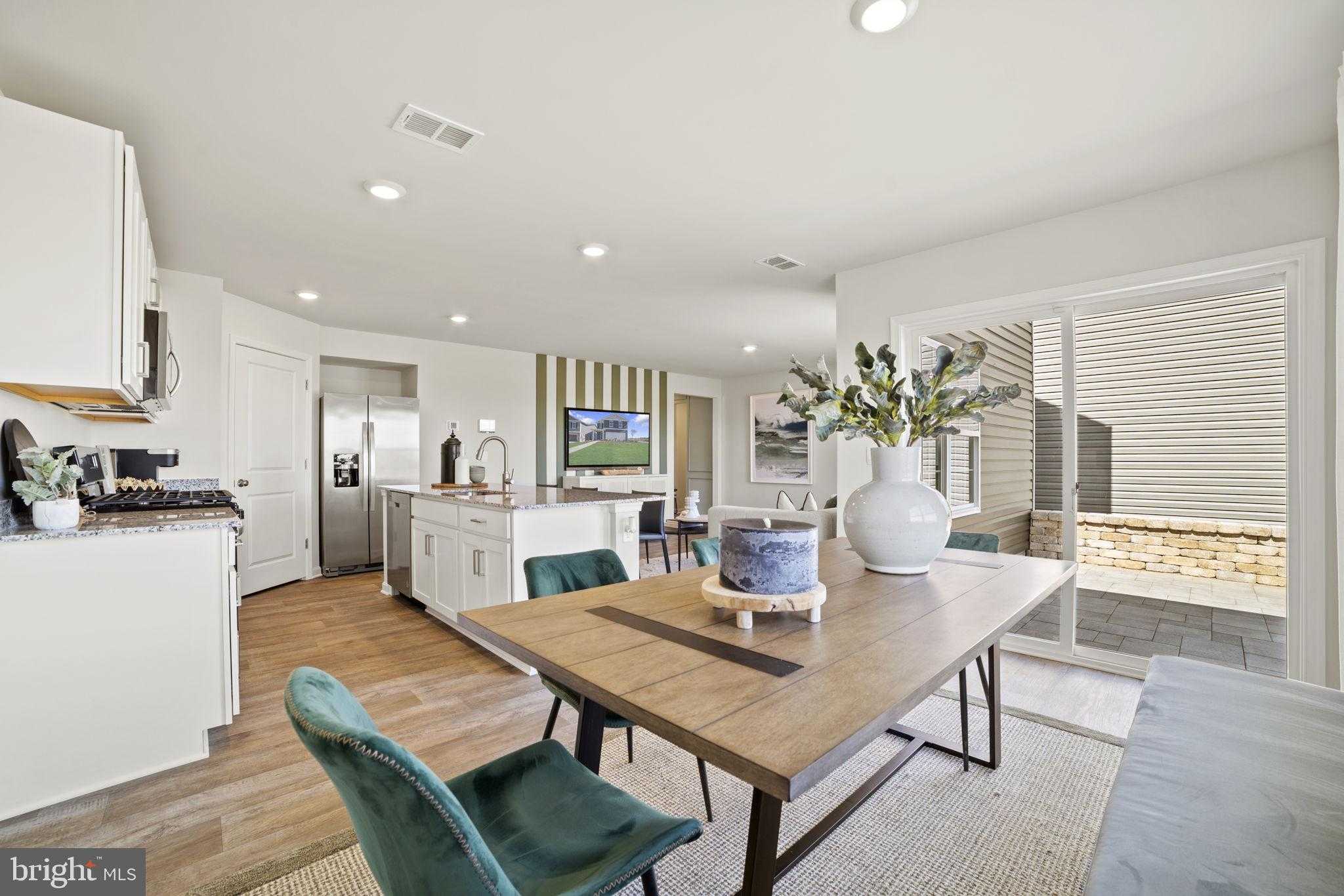 136 Wappinger Ter photo 7