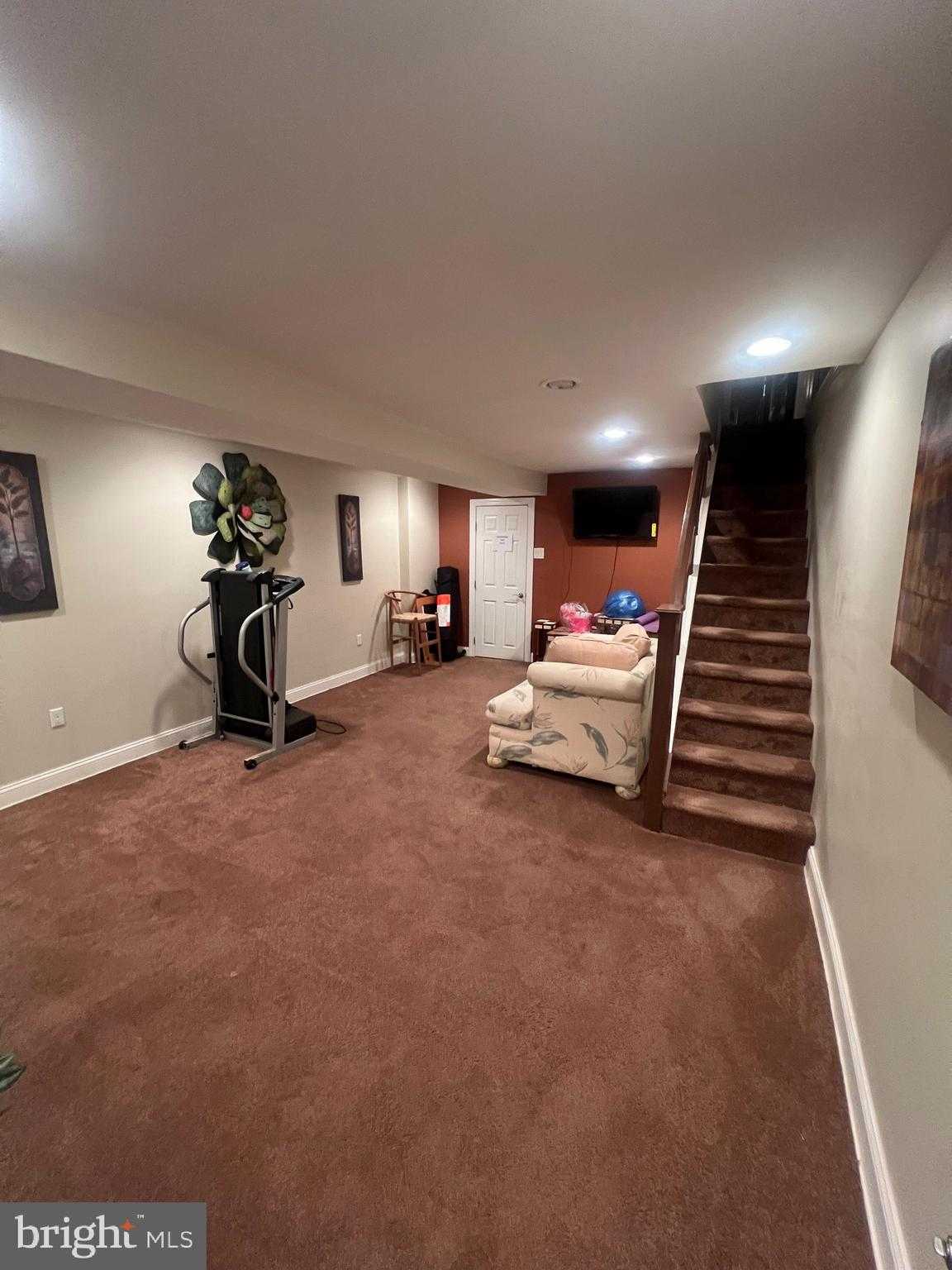 6023 Woodcrest Ave photo 10