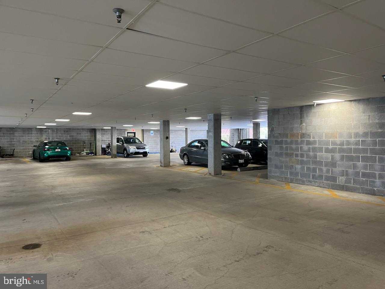 327 King Farm Blvd Apt 203 photo 16