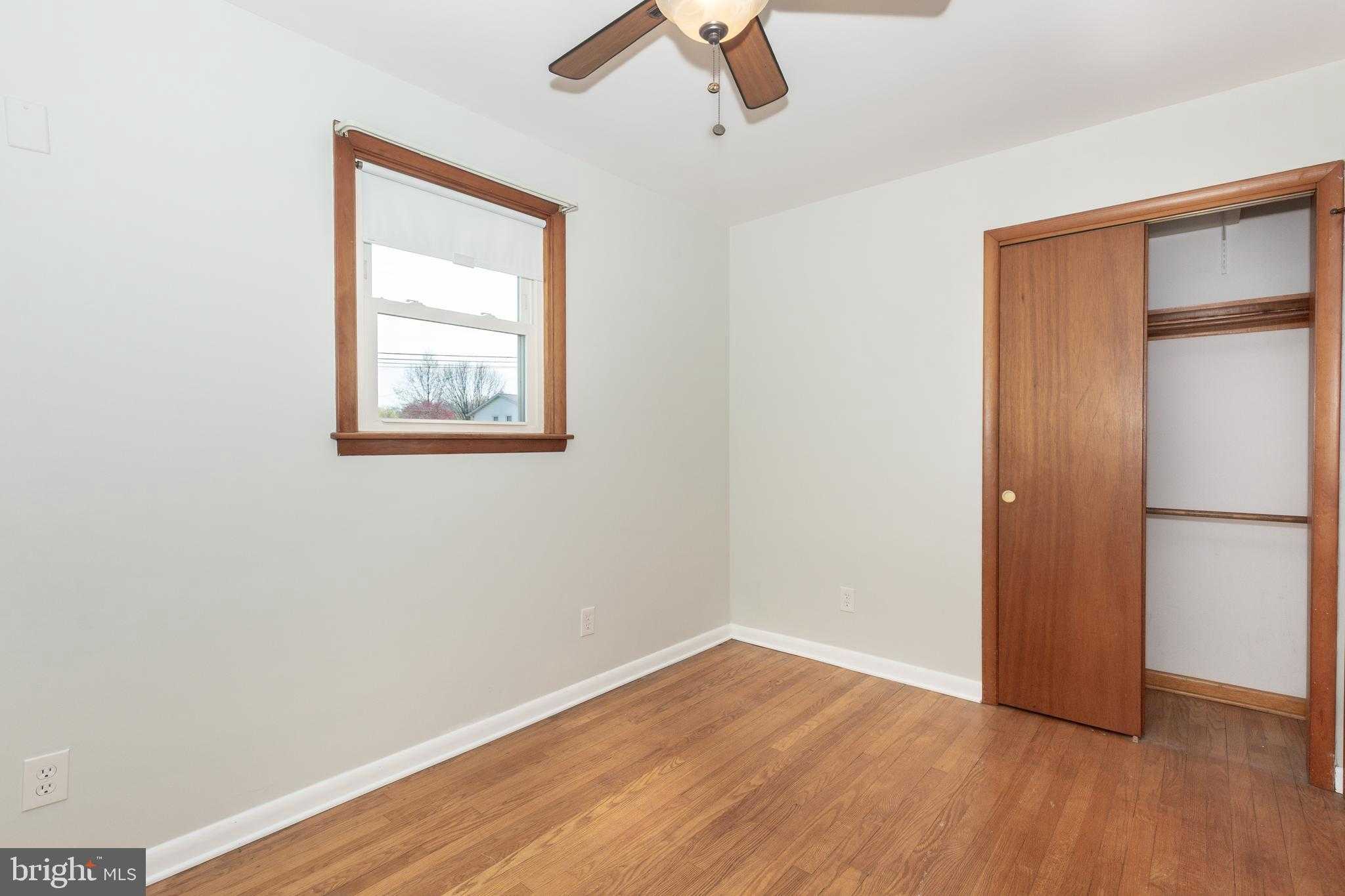 3284 Charmil Dr photo 20