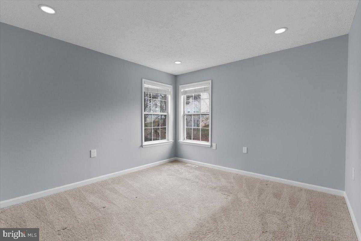 10415 Labrador Loop photo 51