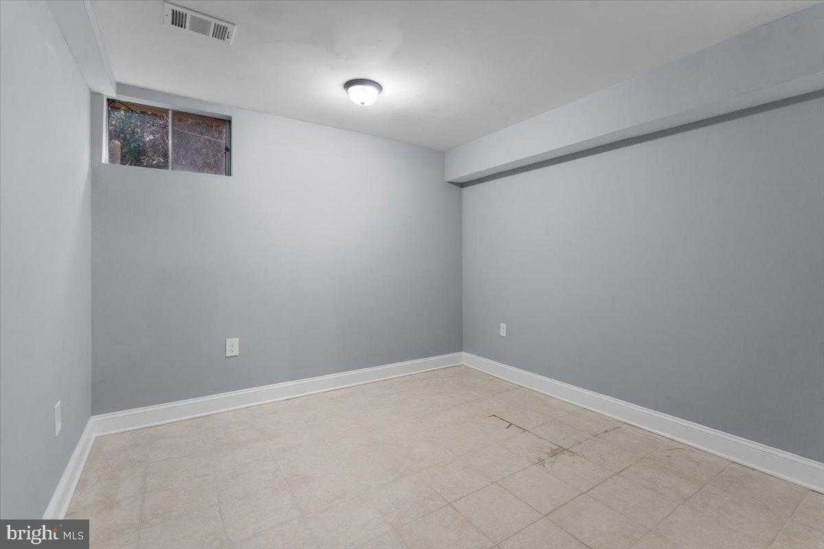 10415 Labrador Loop photo 56