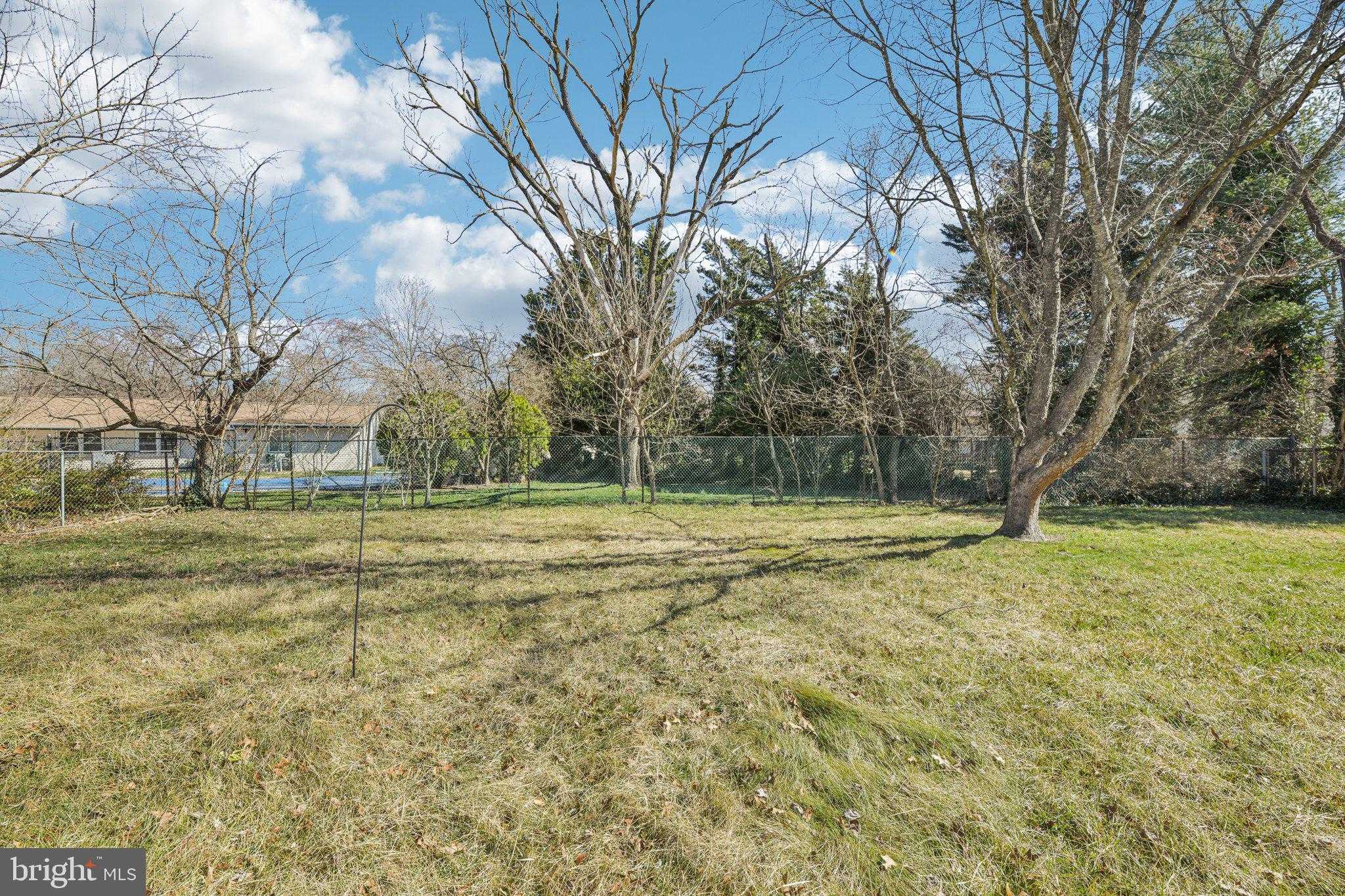 2511 Lisa Dr photo 22