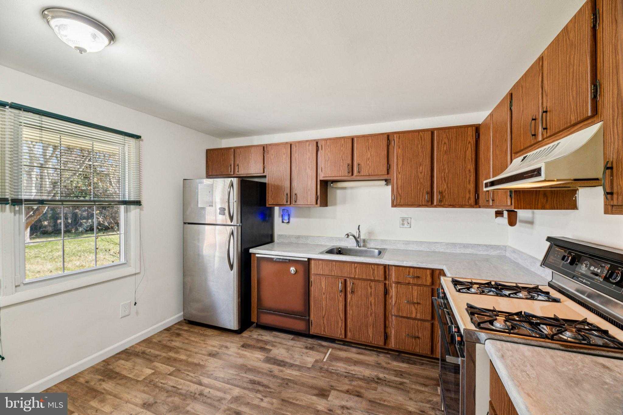 2511 Lisa Dr photo 7