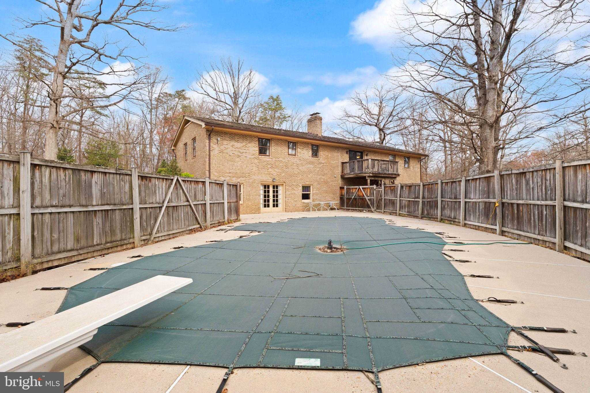 3801 Russell Rd photo 2