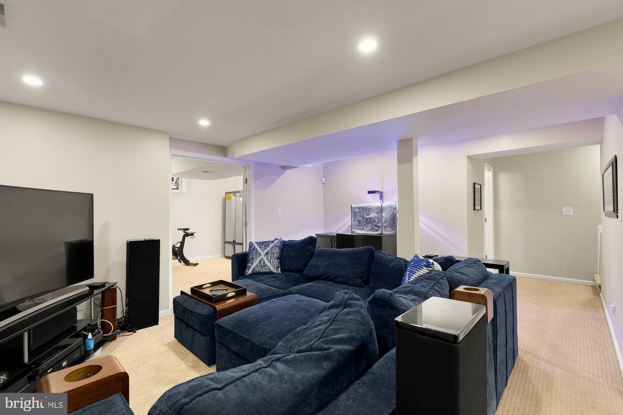 11688 Stockbridge Ln photo 25