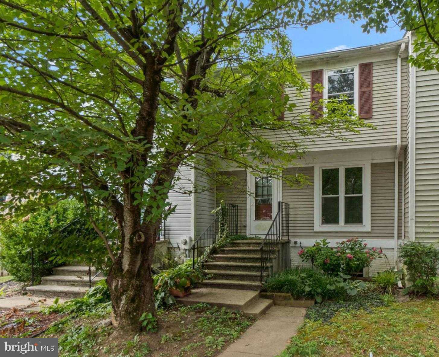 1848 Murdock CT photo 2