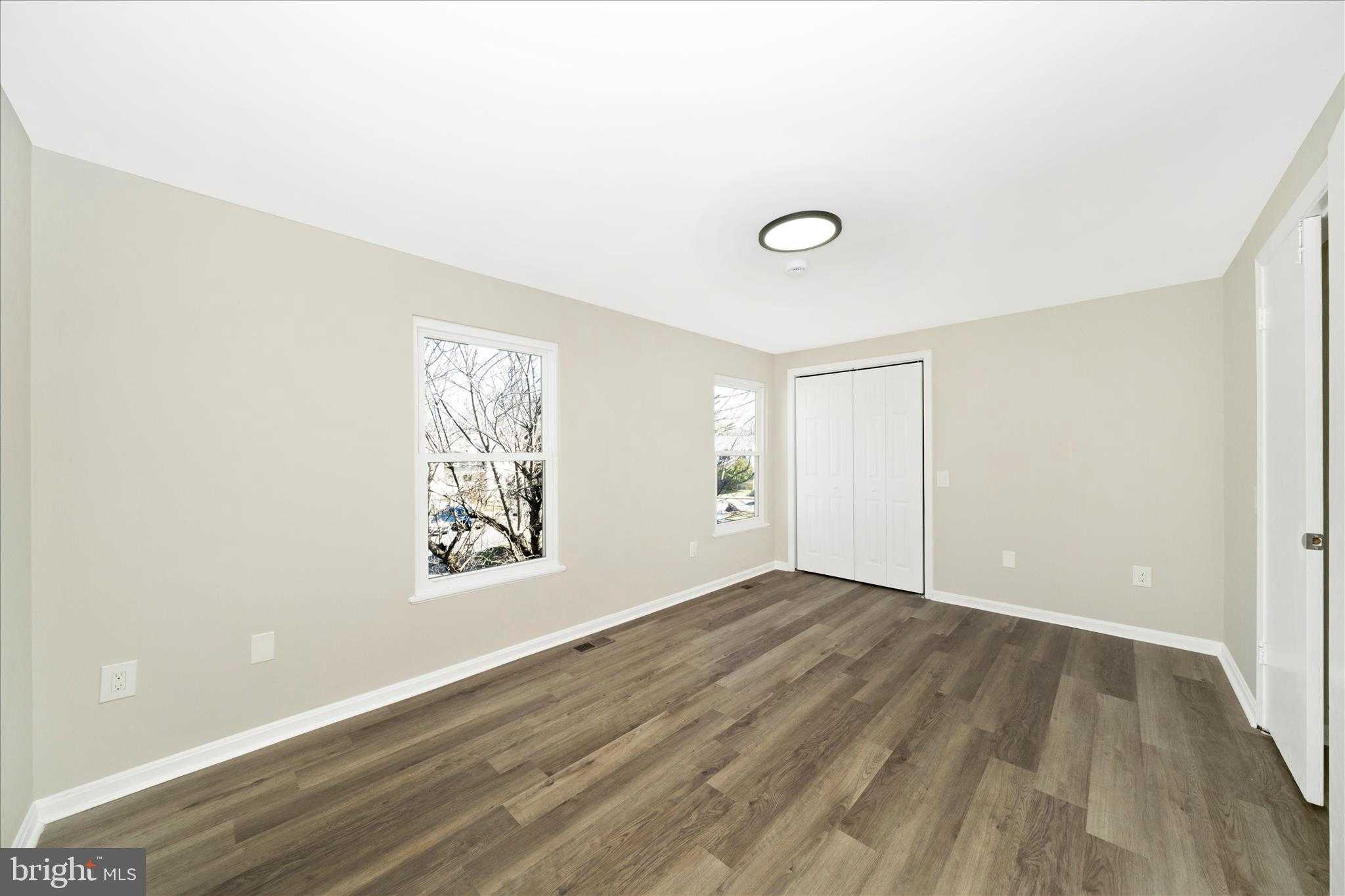 1848 Murdock CT photo 20