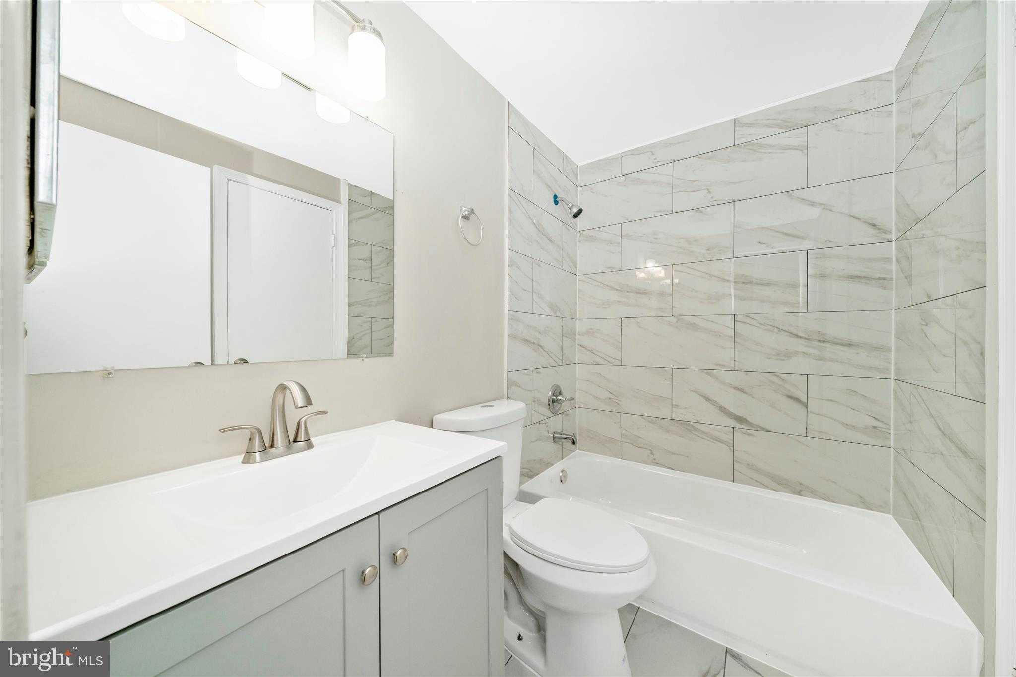 1848 Murdock CT photo 30