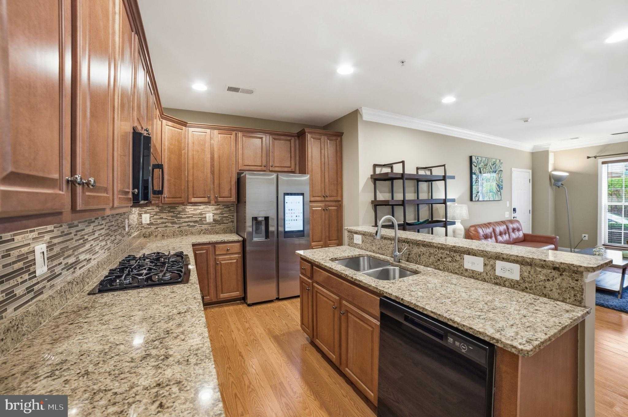 14535 Barkham Dr photo 10