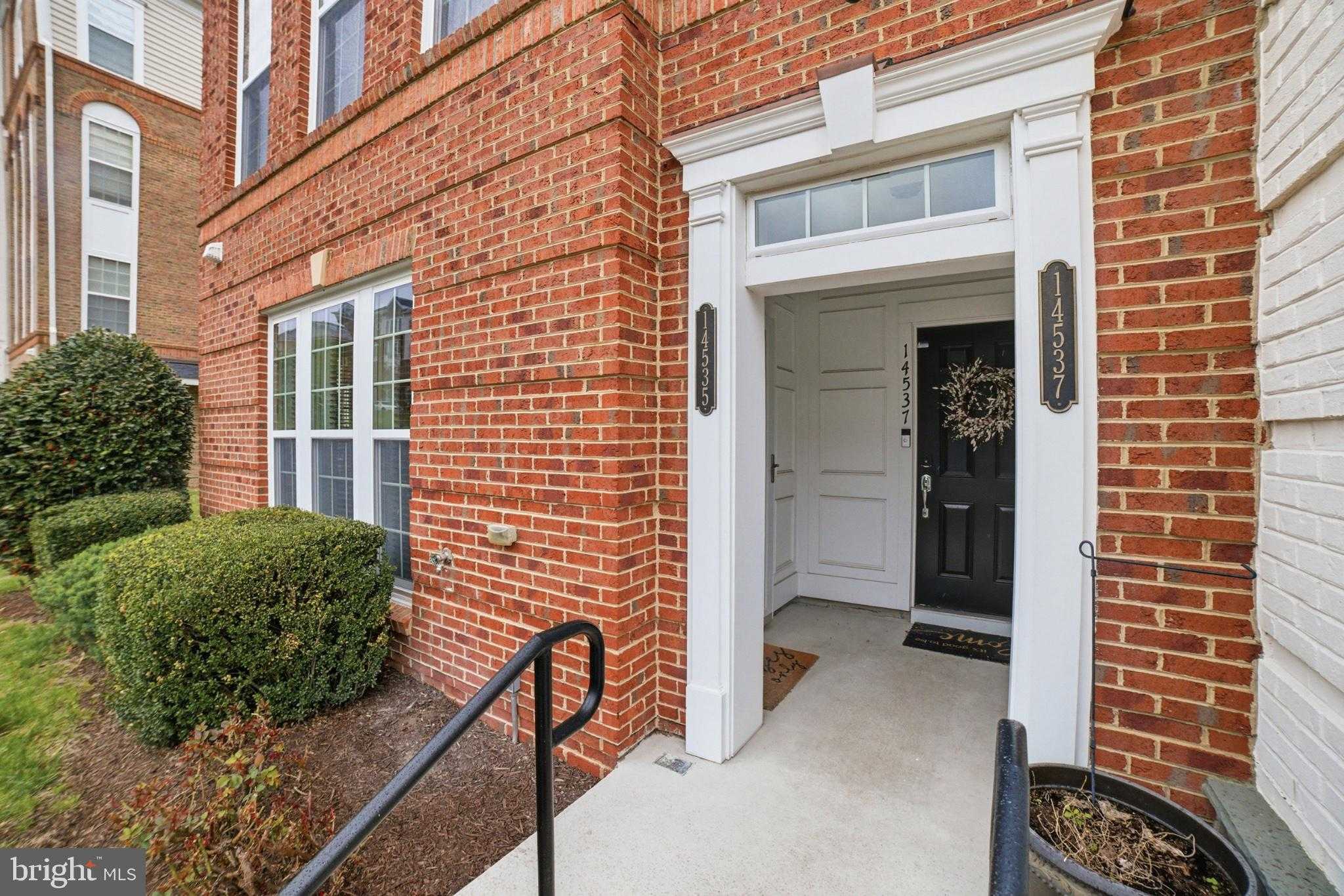 14535 Barkham Dr photo 2