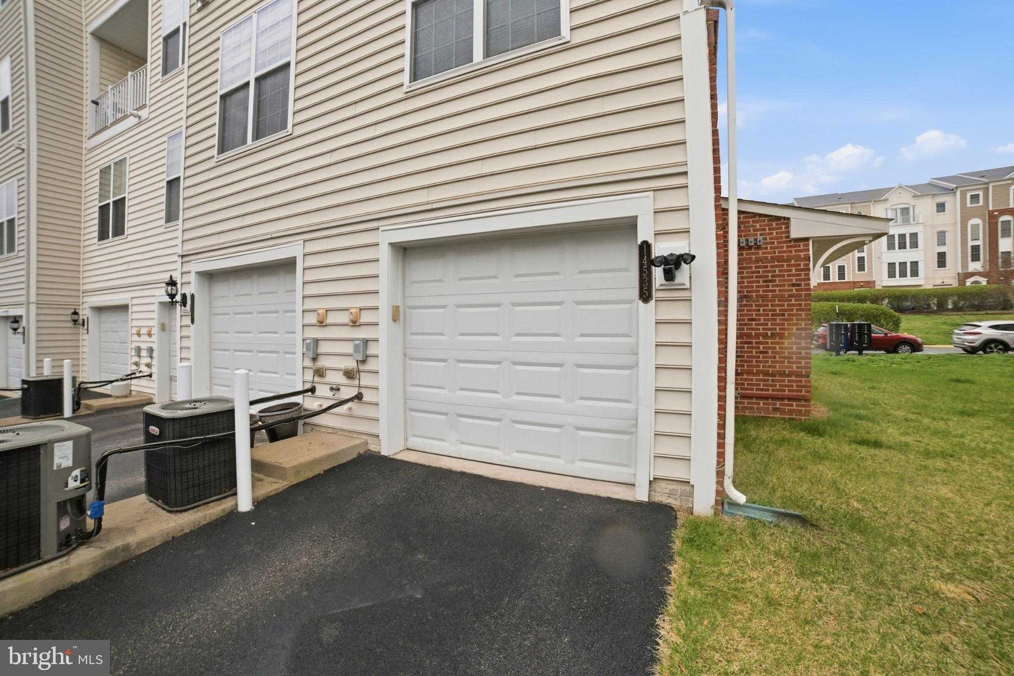 14535 Barkham Dr photo 35