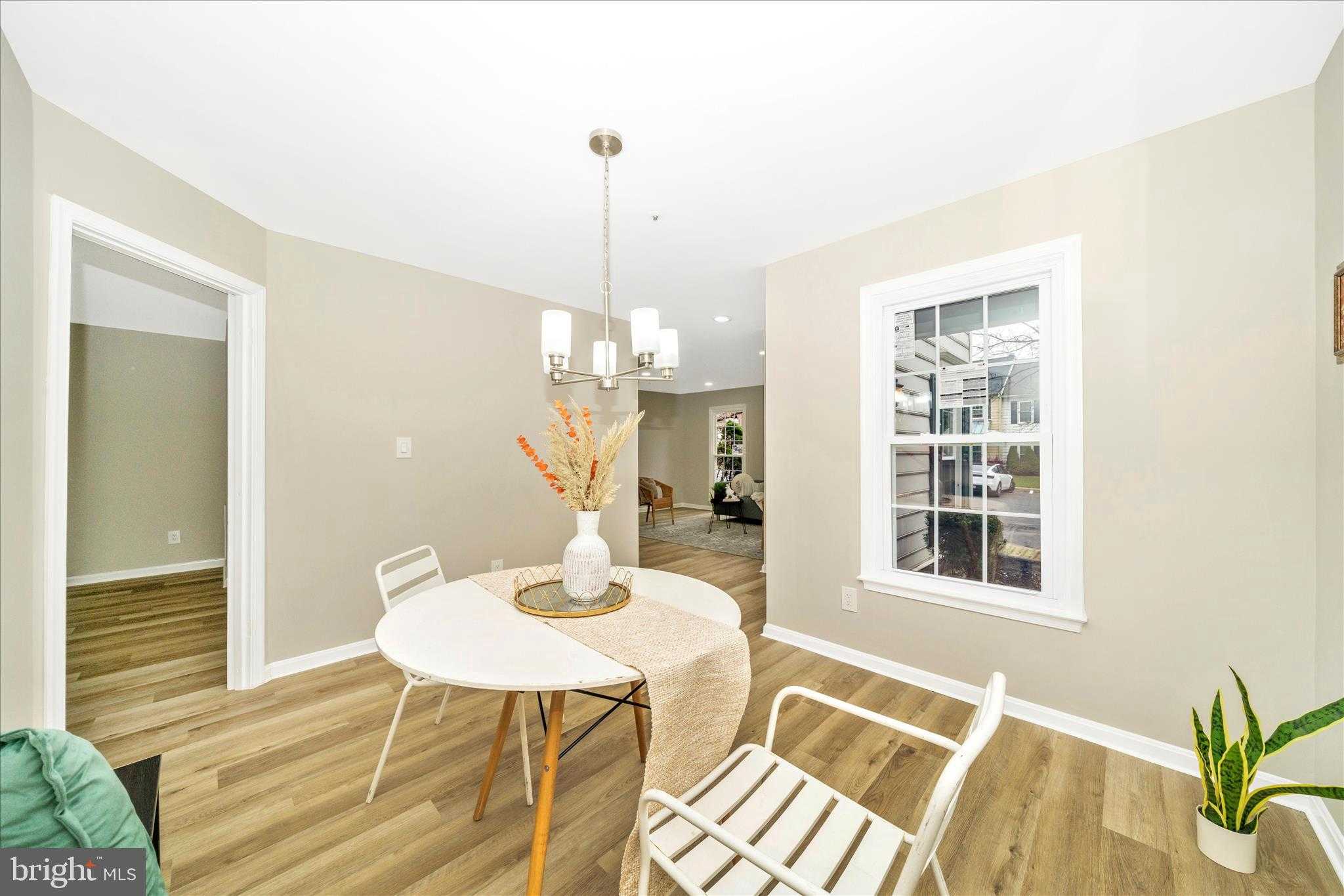 8648 Fountain Valley Dr photo 12