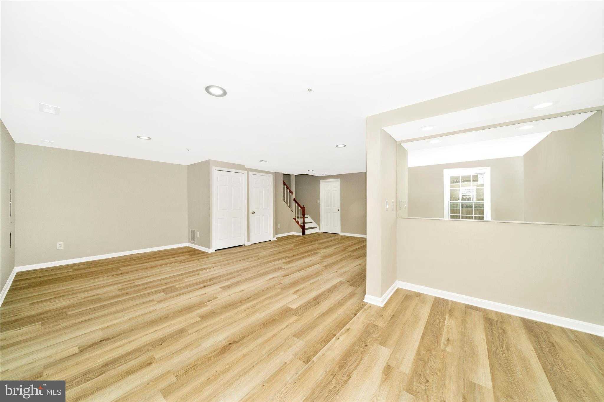 8648 Fountain Valley Dr photo 38