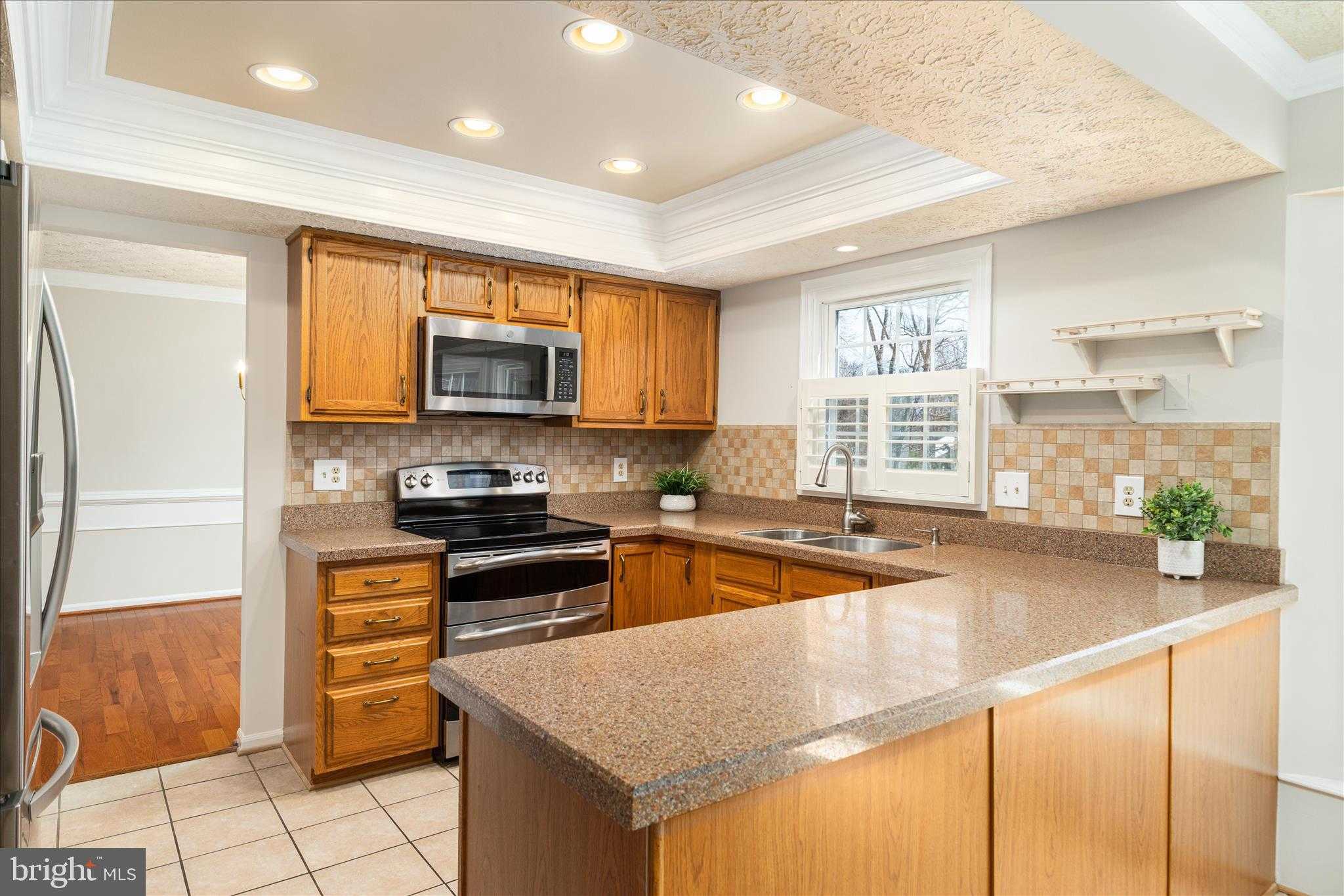 204 Pin Oak CT photo 13