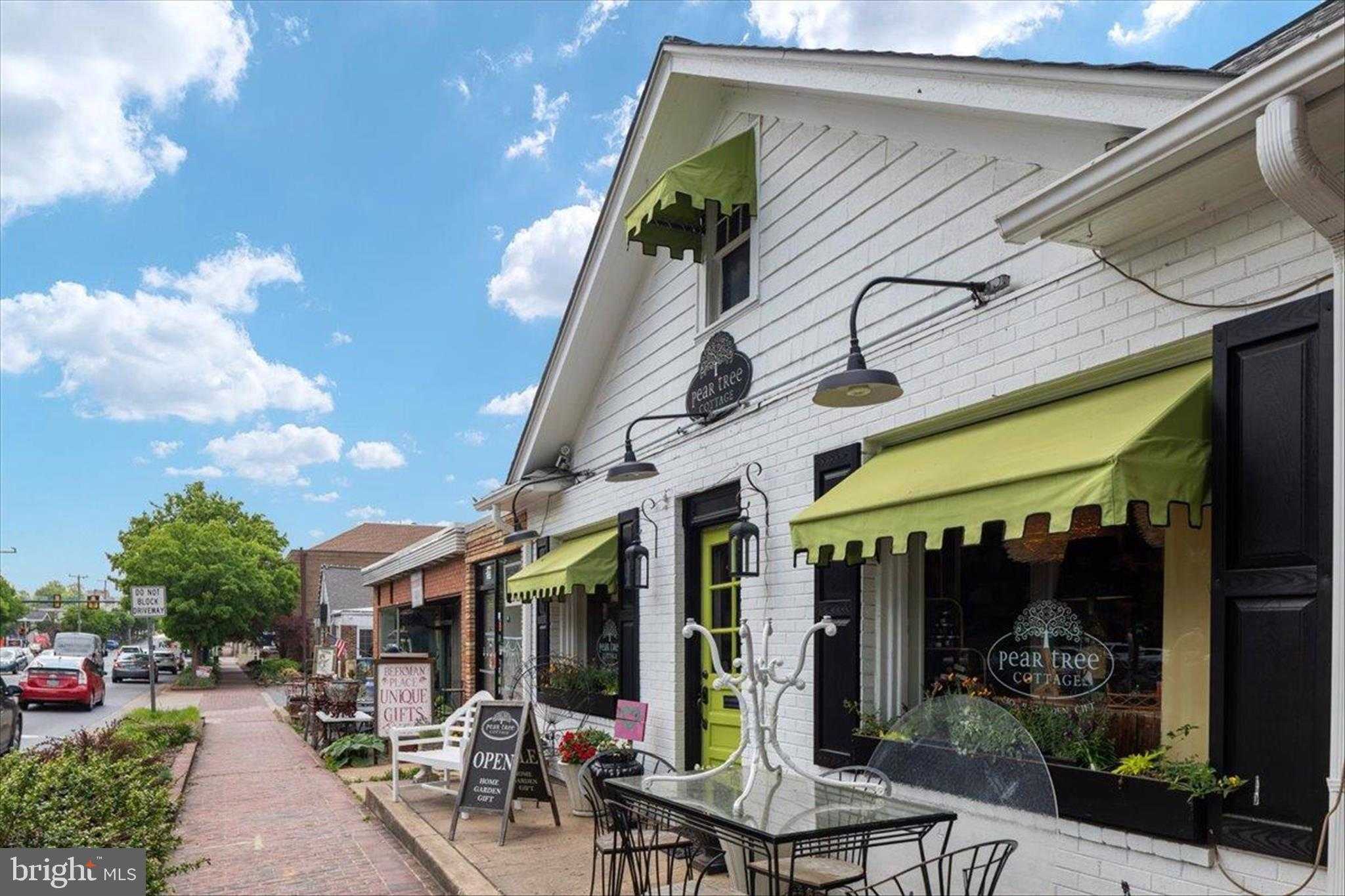 9910 Chase Hill CT photo 55